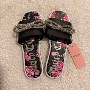 Juicy Couture Black and Pink Floral Sandals with Sparkling Bow